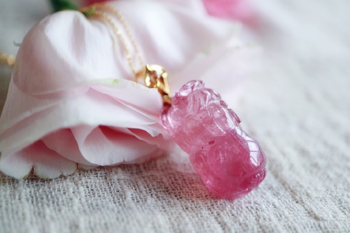 猫眼粉碧玺 | 18k