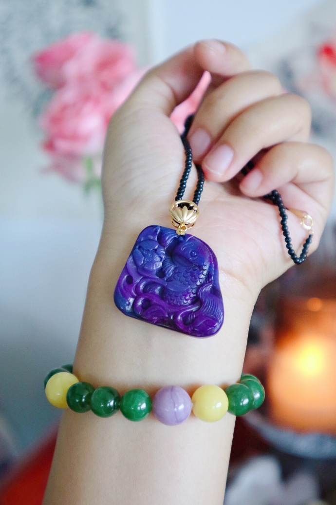 舒俱来项链/吊坠