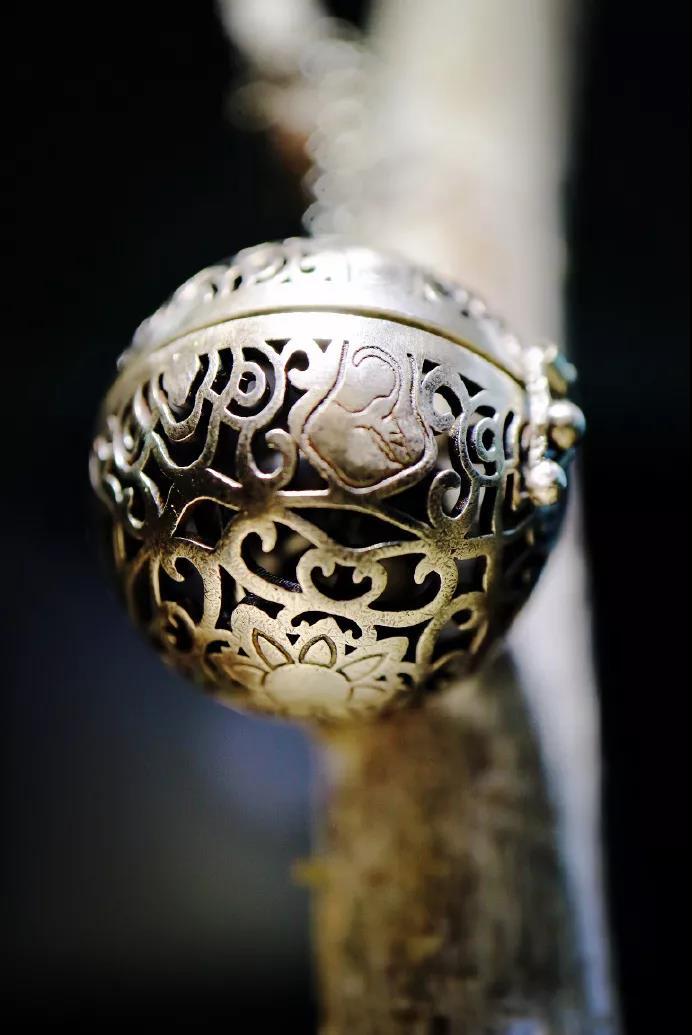 纯银镶嵌手工香囊吊坠